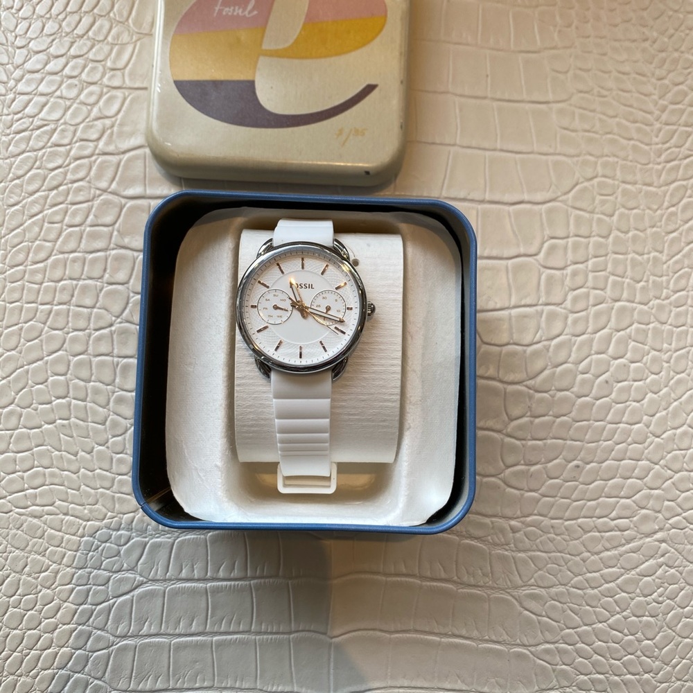 Fossil watch